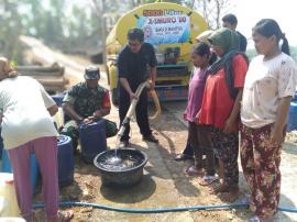 Alumni SMU 2 Bantul ; Salurkan Bantuan Air Bersih